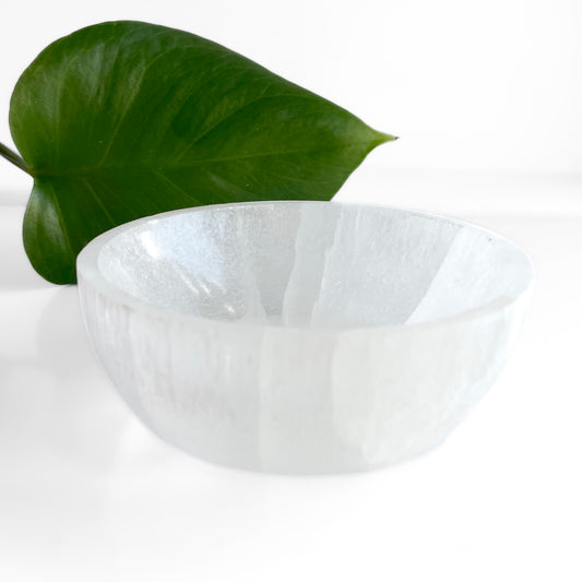 Selenite Round Bowl / Dish