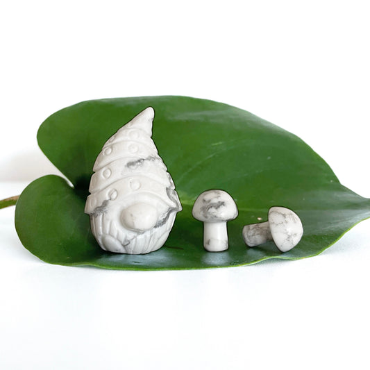 Howlite Gnome